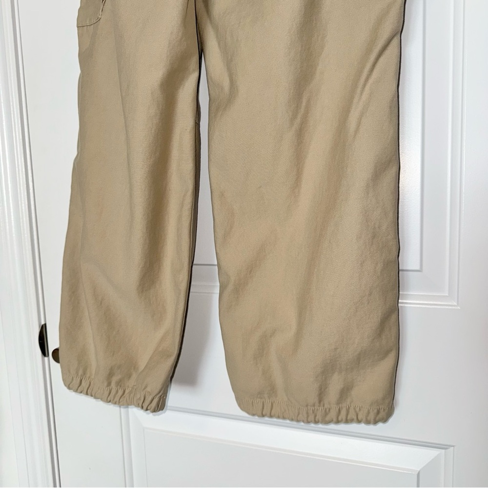 Aritzia TNA Surplus Division Supply Cargo Pants in beige, size 4 - Picture 13 of 15